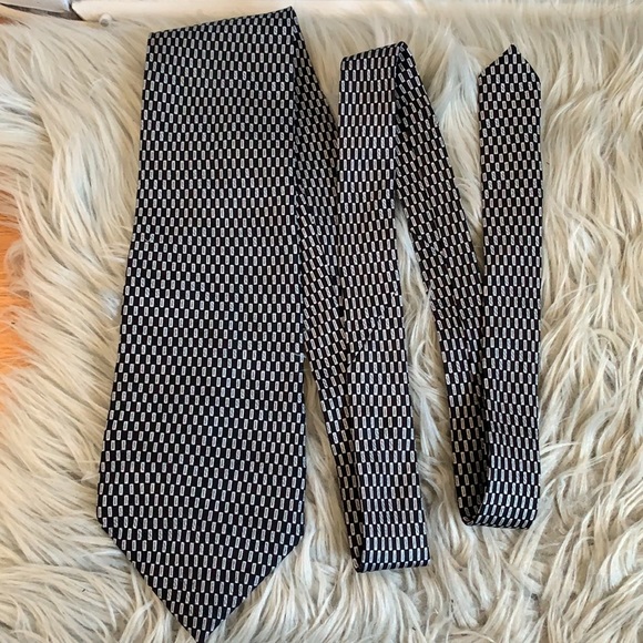 Oscar de la Renta 100% Silk Tie - Picture 3 of 5